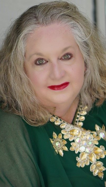 Lynda R Edwards